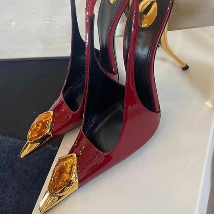 Zapatos de tacón de charol con - Casual Sandal Leather reseña y precio